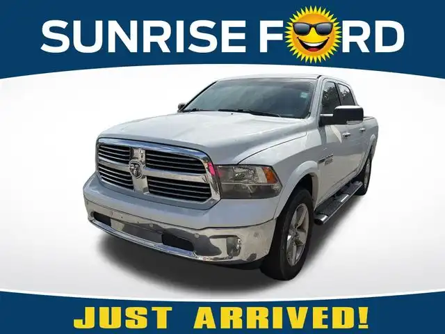 2015 RAM 1500 Big Horn/Lone Star Crew Cab's photo