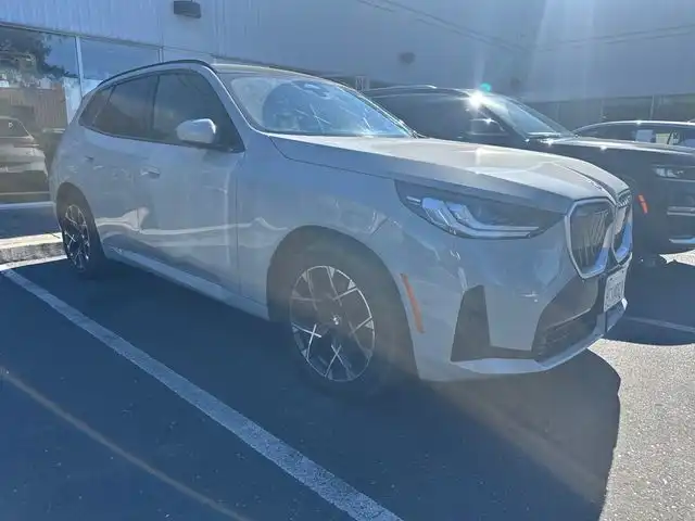 2025 BMW X3 30 xDrive's photo