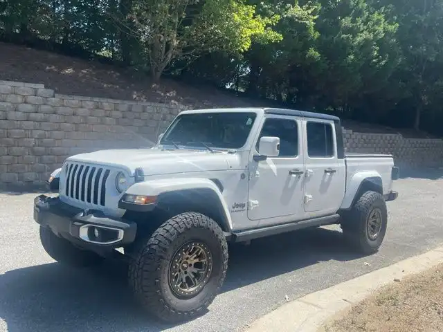 2022 Jeep Gladiator Sport S's photo