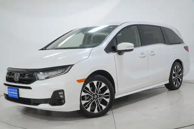 2025 Honda Odyssey Elite's photo