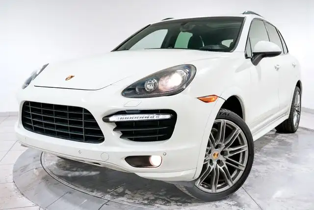 2014 Porsche Cayenne GTS's photo