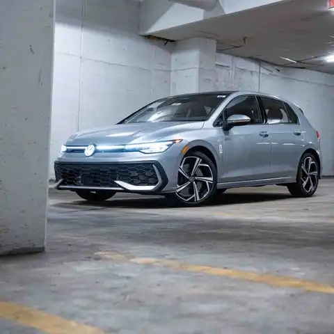 2026 Volkswagen Golf GTI 2.0T SE 4-door DSG's photo