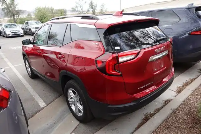 2024 GMC Terrain SLE FWD's photo