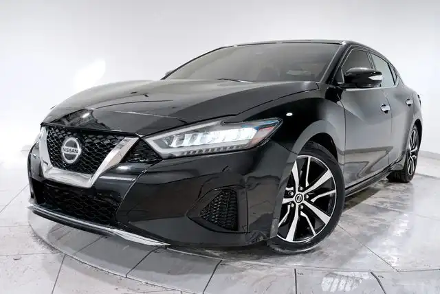 2021 Nissan Maxima SV's photo