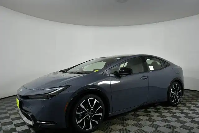 2026 Toyota Prius XSE's photo
