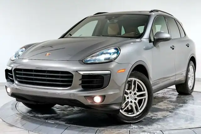 2017 Porsche Cayenne S's photo