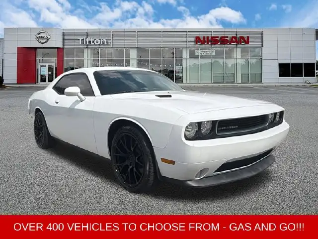 2013 Dodge Challenger SXT's photo