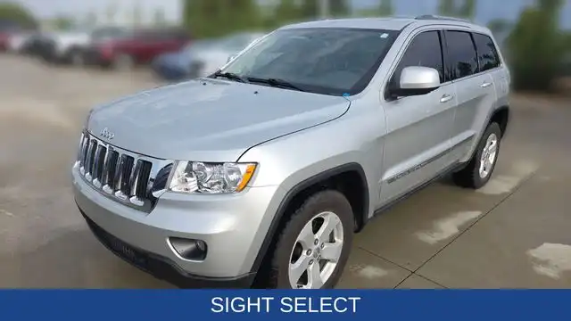 2011 Jeep Grand Cherokee Laredo 4WD's photo