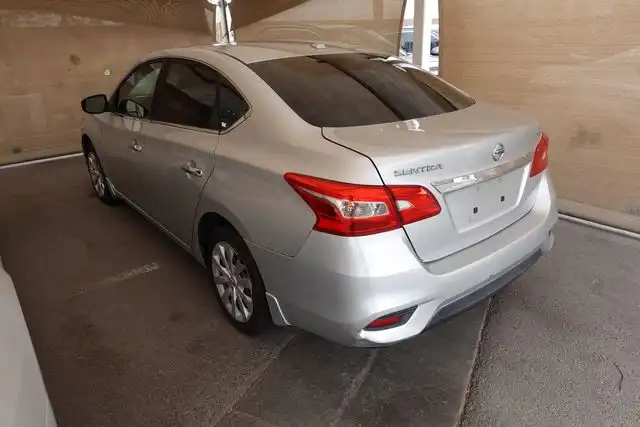 2017 Nissan Sentra SV CVT's photo