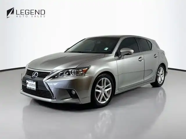 2017 Lexus CT 200h 200h's photo