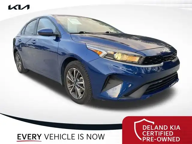 2022 Kia Forte LXS AT's photo