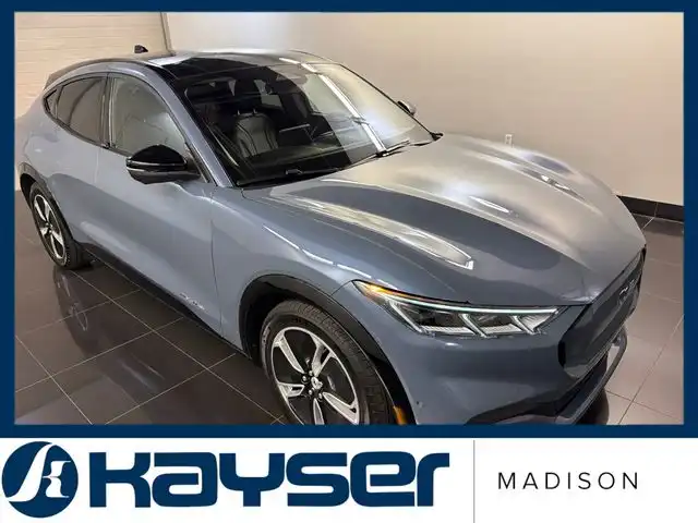 2023 Ford Mustang-Mach-e Premium's photo