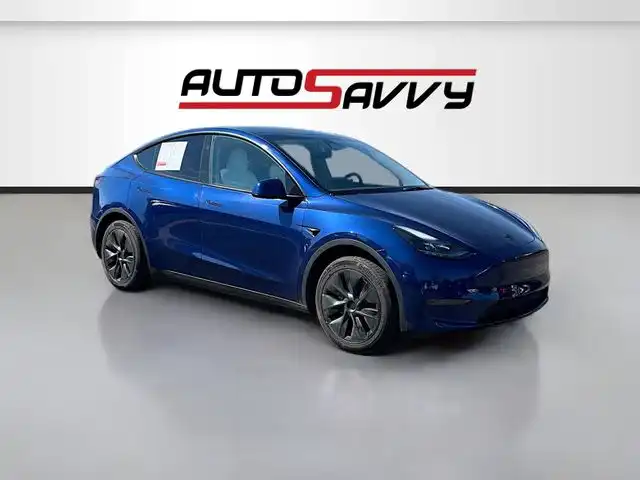 2024 Tesla Model Y Long Range Rear Wheel Drive's photo