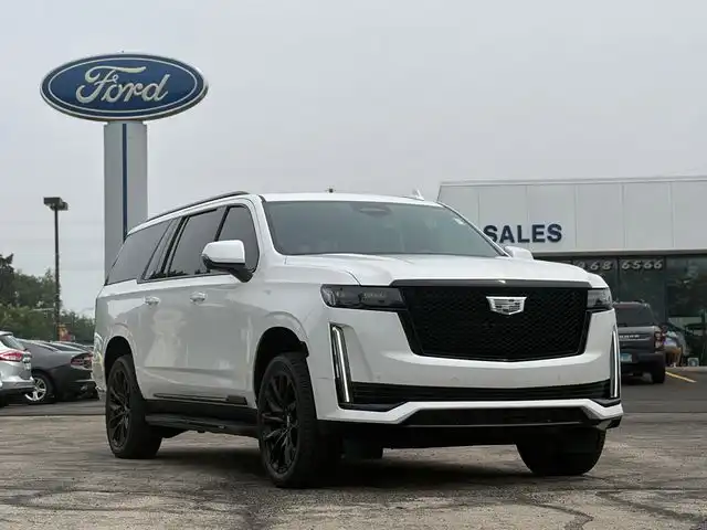 2023 Cadillac Escalade ESV 4WD Sport Platinum's photo