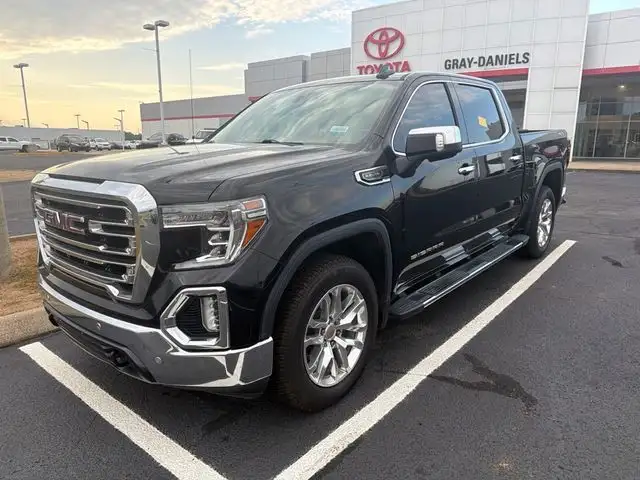 2020 GMC Sierra 4WD Crew Cab Short Box SLT's photo