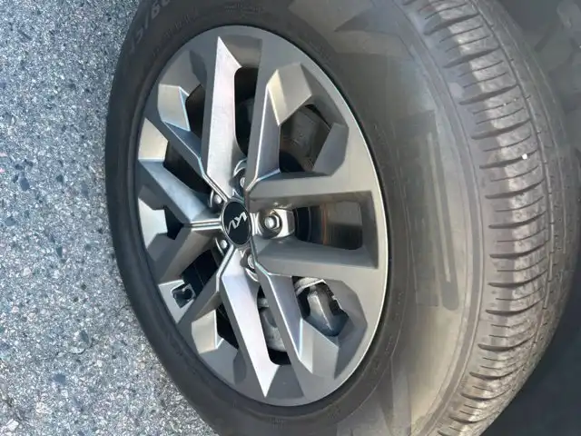 2024 Kia Telluride LX FWD's photo