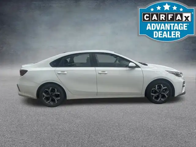 2019 Kia Forte LXS AT's photo