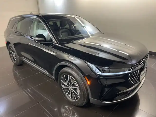 2026 Lincoln Nautilus Premiere AWD's photo