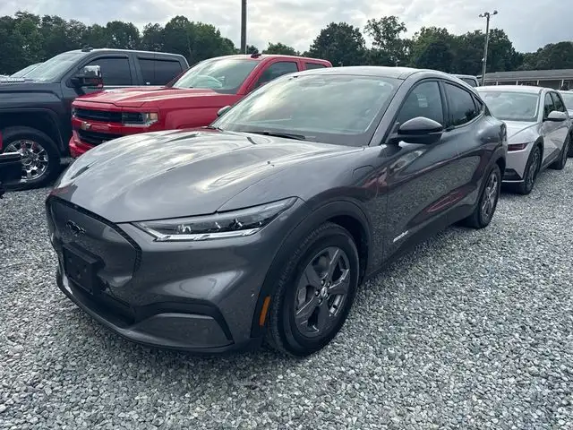 2023 Ford Mustang-Mach-e Select's photo