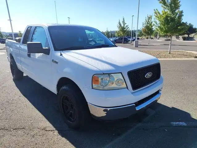 2005 Ford F-150 STX SuperCab 133-in Styleside's photo