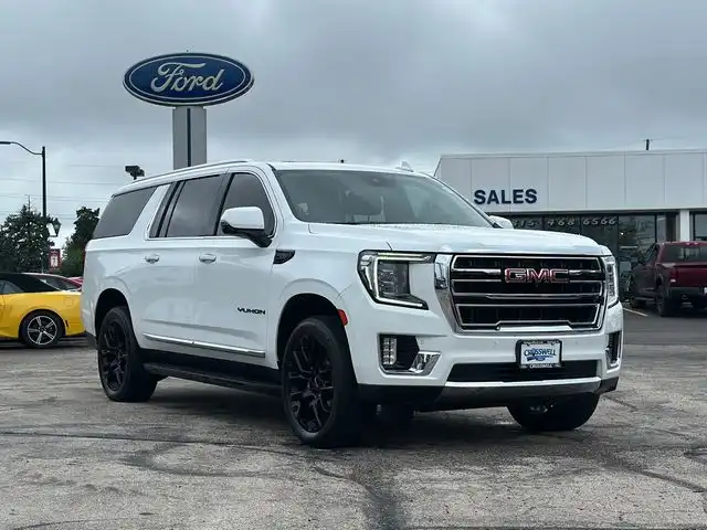 2024 GMC Yukon 4WD SLT's photo