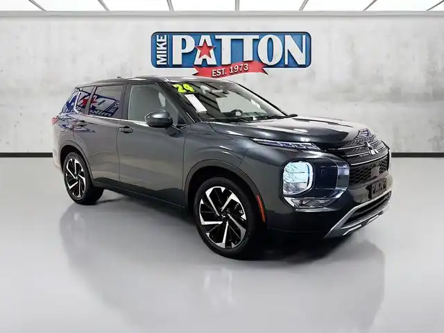 2024 Mitsubishi Outlander SE Black Edition S-AWC's photo