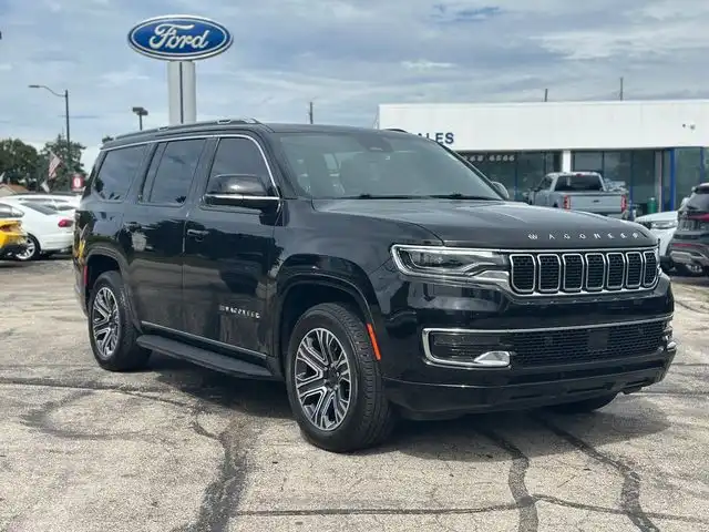 2024 Jeep Wagoneer Premium Group 4D Sport Utility's photo