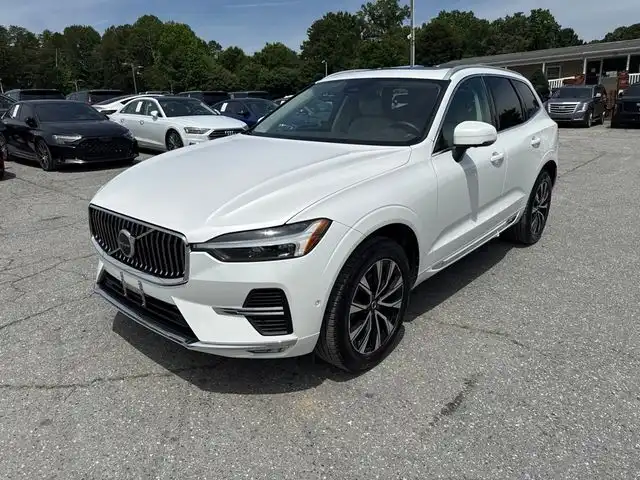 2023 Volvo XC60 B5 Plus Bright Theme FWD's photo