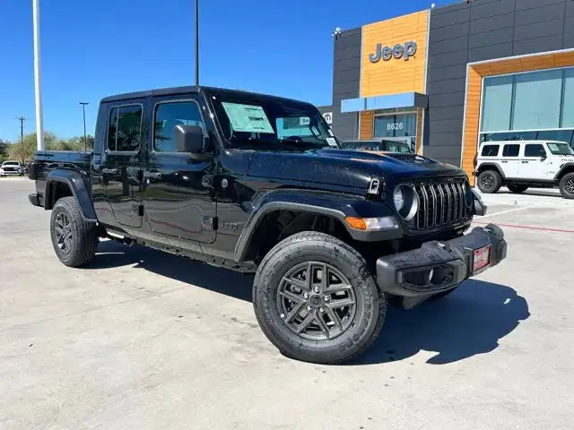 2025 Jeep Gladiator Sport S Auto's photo