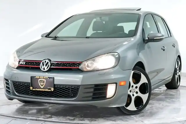 2012 Volkswagen Golf GTI 4-Door DSG PZEV's photo