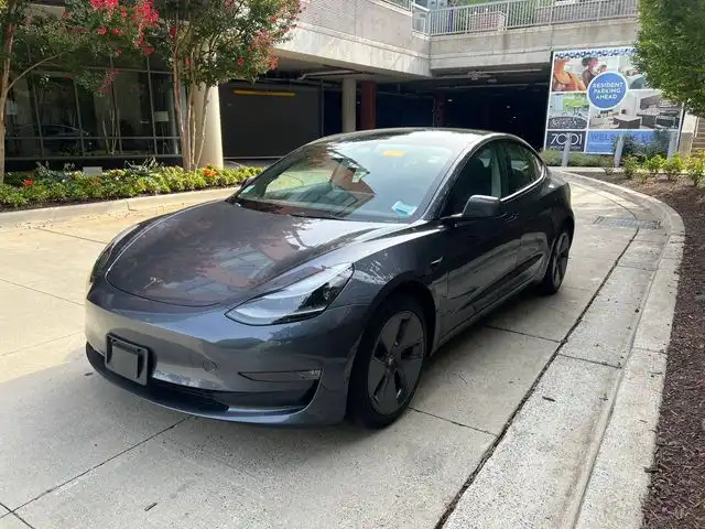 2022 Tesla Model 3 Long Range Dual Motor All-Wheel Drive's photo