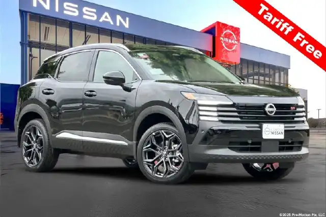 2027 Nissan Kicks 2.0 SR's photo