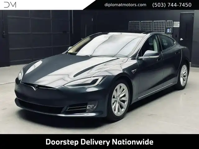 2016 Tesla Model S 90D's photo