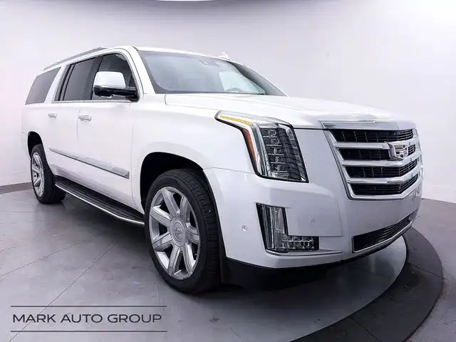 2020 Cadillac Escalade ESV AWD Luxury's photo