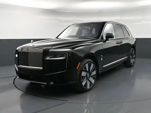 2027 Rolls-Royce Cullinan Base's photo