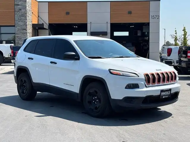 2014 Jeep Cherokee Sport's photo