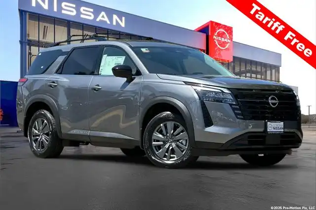 2026 Nissan Pathfinder SV 4WD's photo
