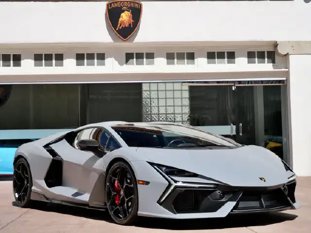 2024 Lamborghini Revuelto 6.5 4WD DCT's photo