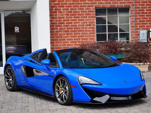 2020 McLaren 570S Spider's photo