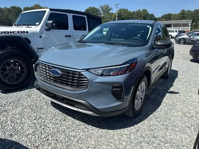 2024 Ford Escape Active FWD's photo