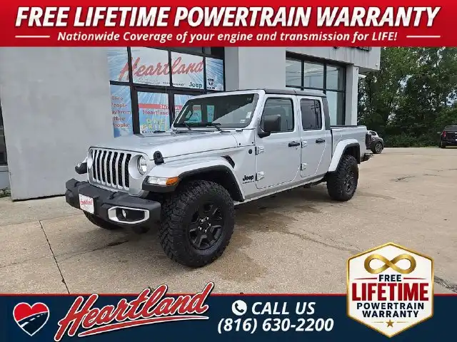 2023 Jeep Gladiator Sport S's photo