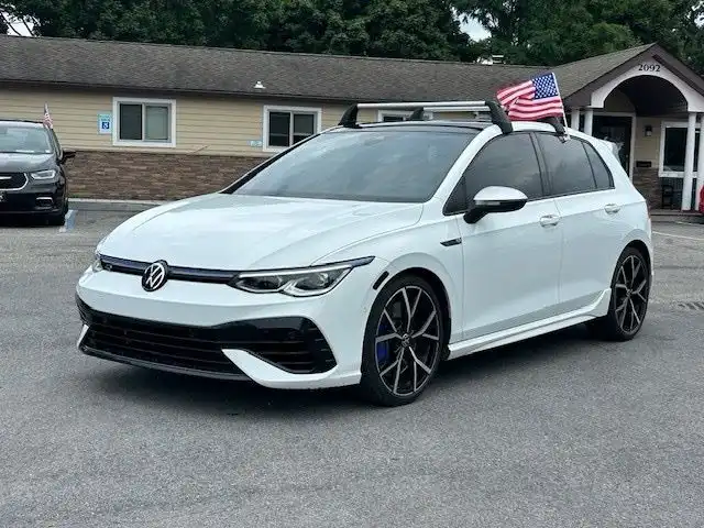 2022 Volkswagen Golf R Golf R 4-door's photo