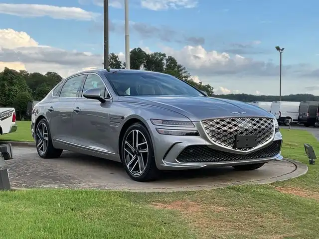 2025 Genesis G80 2.5T Advanced AWD's photo