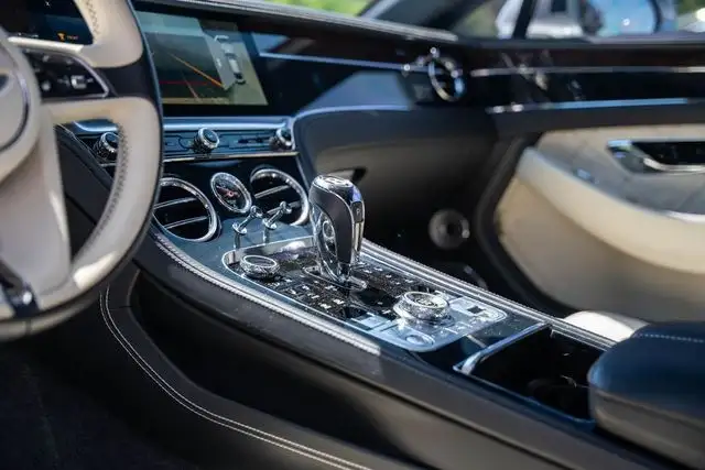 2020 Bentley Continental GT V8's photo