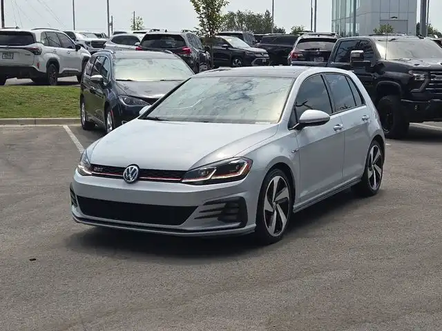 2020 Volkswagen Golf GTI 2.0T SE 4-door DSG's photo