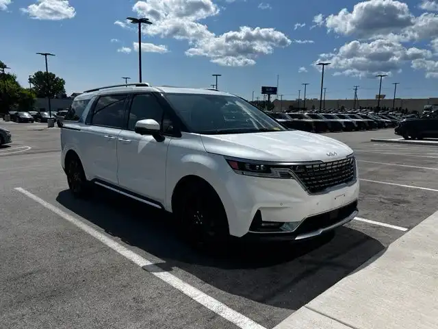 2022 Kia Sedona SX Prestige's photo