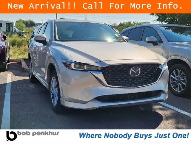 2025 Mazda CX-5 S Preferred package Auto AWD's photo