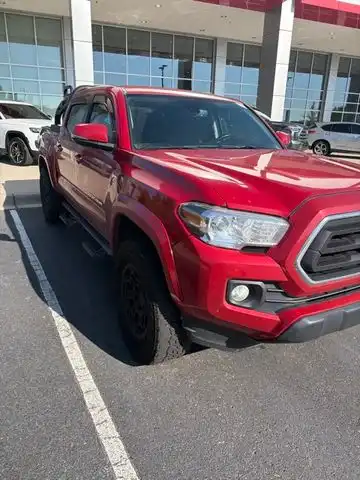 2022 Toyota Tacoma SR5 Double Cab 2WD V6 Auto Short Bed's photo