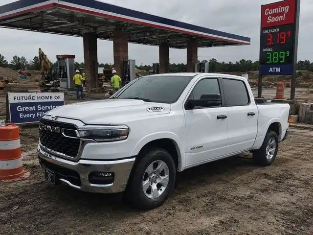 2026 RAM 1500 Big Horn/Lone Star Crew Cab 5'7's photo