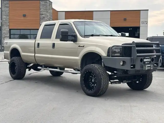 2001 Ford F-350 Lariat 4x4 Crew Cab SWB's photo